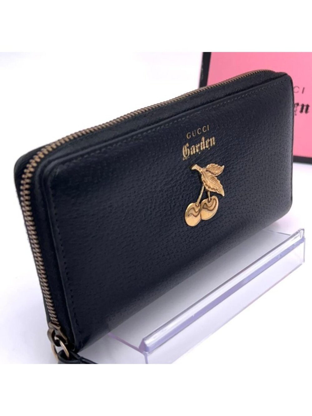 Gucci Garden Wallet Cherry Black Leather Zip Around